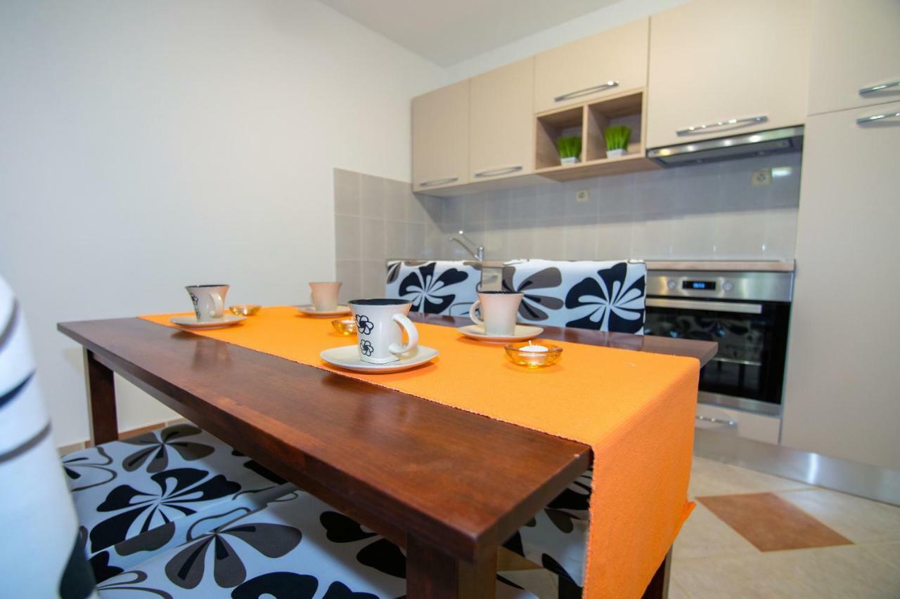 Apartmani Ivan Lopar Luaran gambar