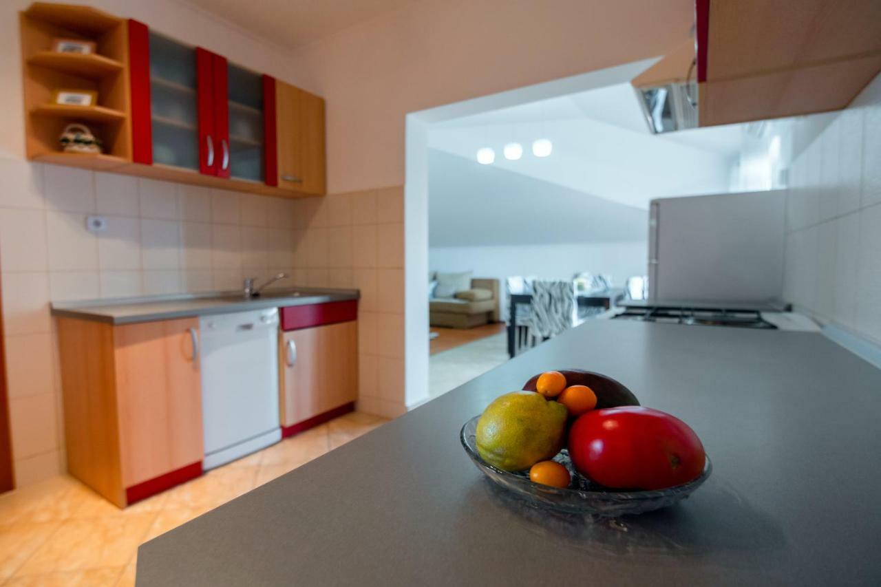 Apartmani Ivan Lopar Luaran gambar