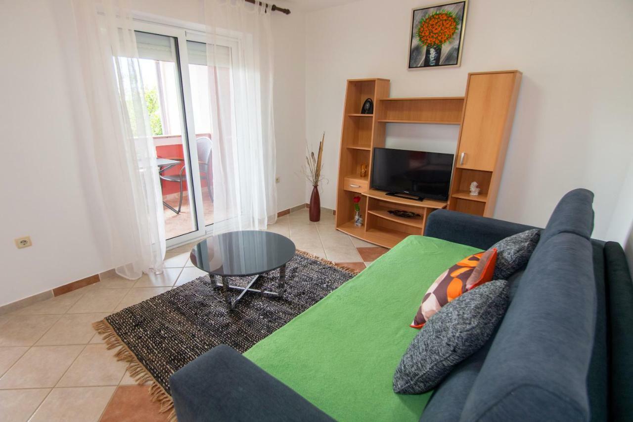 Apartmani Ivan Lopar Luaran gambar