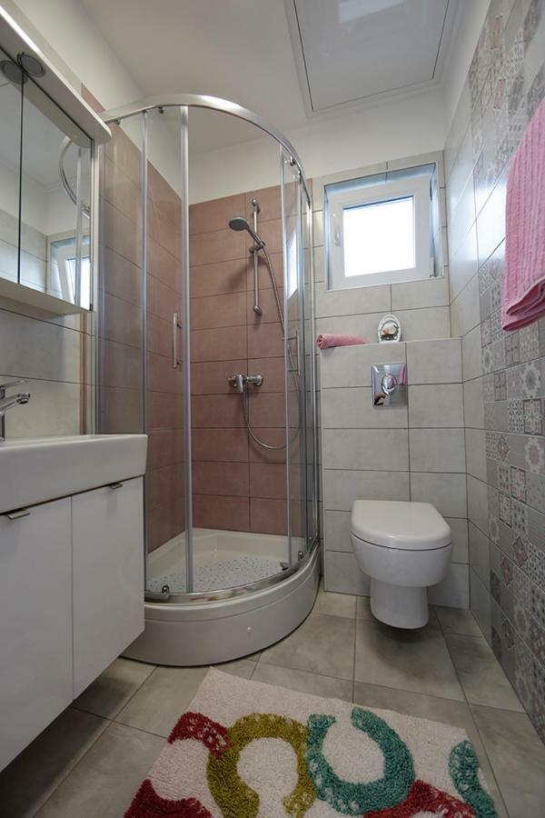 Apartmani Ivan Lopar Luaran gambar